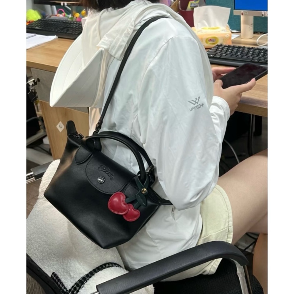 LONGCHAMP LE PLIAGE ALL LEATHER BLACK CROSSBODY BAG